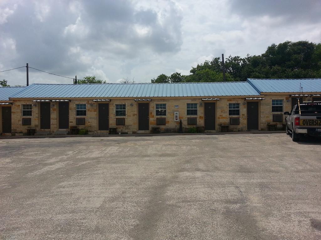 Star Inn Karnes City Exterior photo
